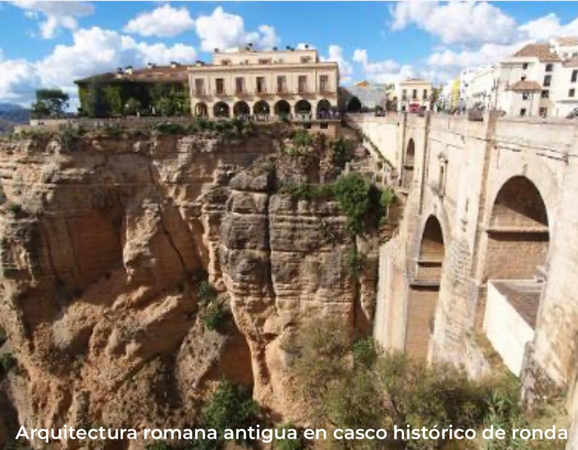 128 Espinel 2 * Ronda